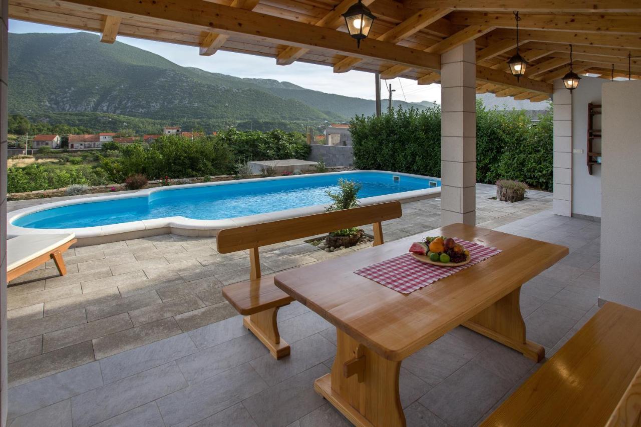 Ferienhaus Village Kamenica *